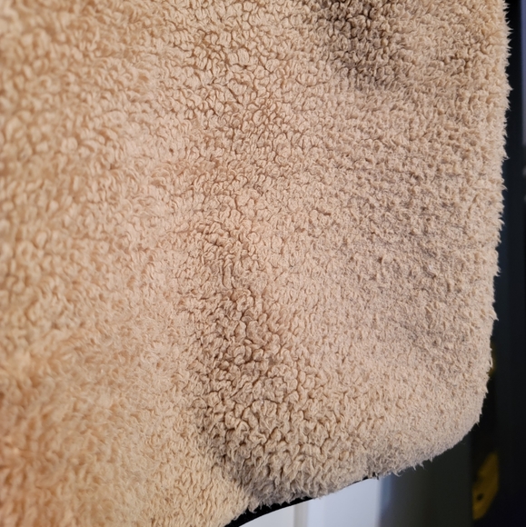 Great condition Livestock super soft camel Sherpa jacket - Picture 8 of 8